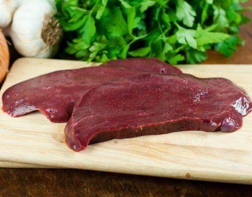 Entenda os motivos pelos quais você deveria evitar comer carne de fígado