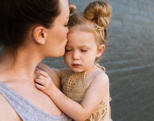 A ciência afirma que este é o vínculo mais poderoso da vida: vínculo entre mãe e filha.